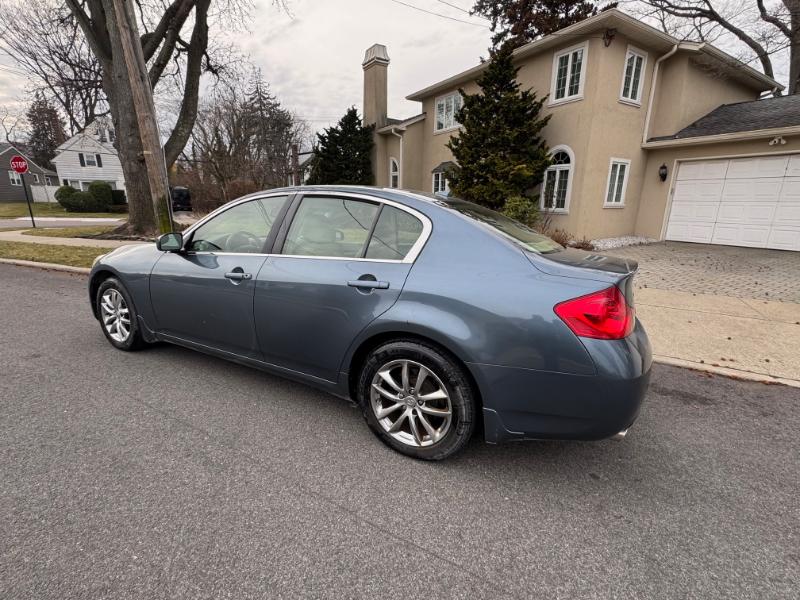 Infiniti G35  2008