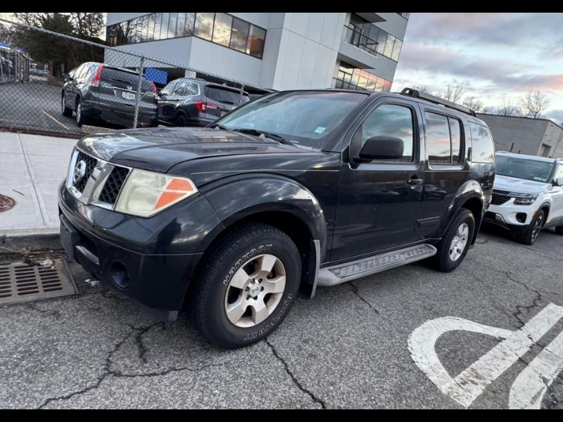 2005 Nissan Pathfinder XE 4WD