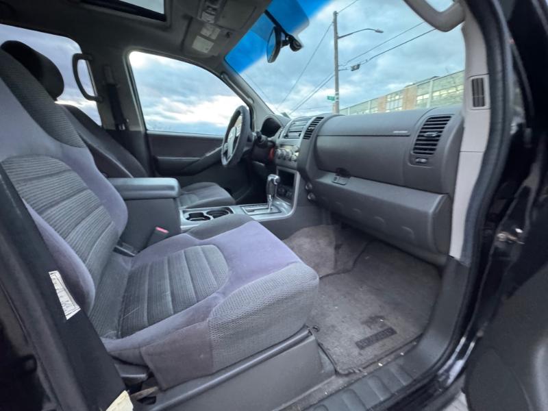 Nissan Pathfinder XE 4WD 2005