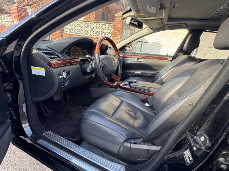 Mercedes-Benz S-Class S550 2008