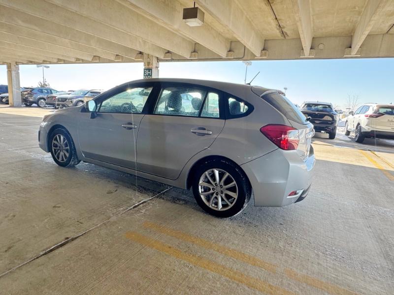 Subaru Impreza Premium 5-Door w/All Weather Package 2012