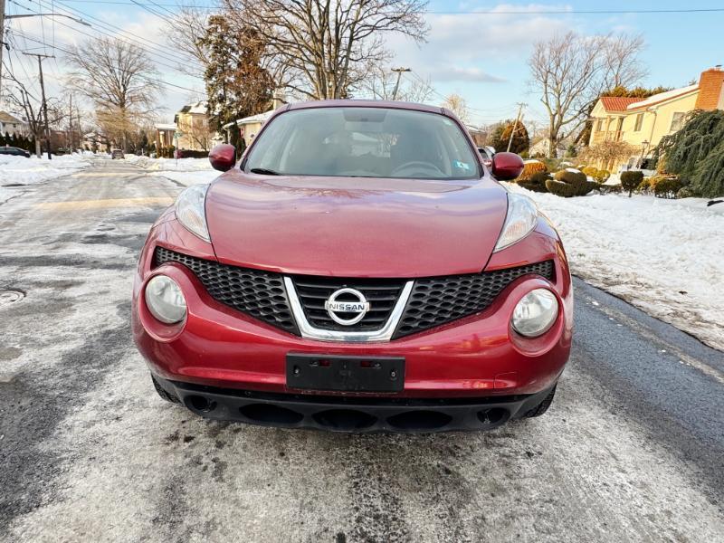 Nissan Juke SV AWD 2012