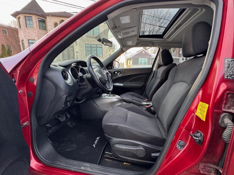 Nissan Juke SV AWD 2012