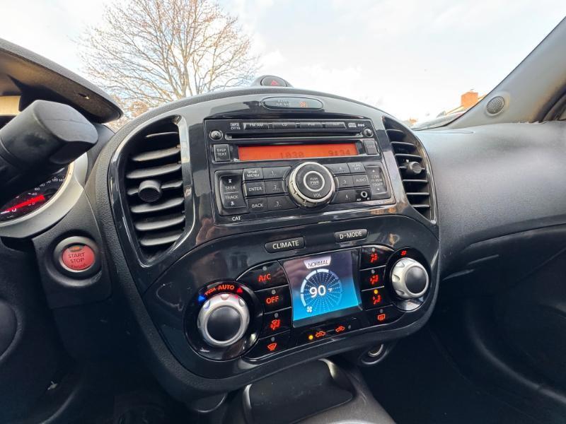 Nissan Juke SV AWD 2012