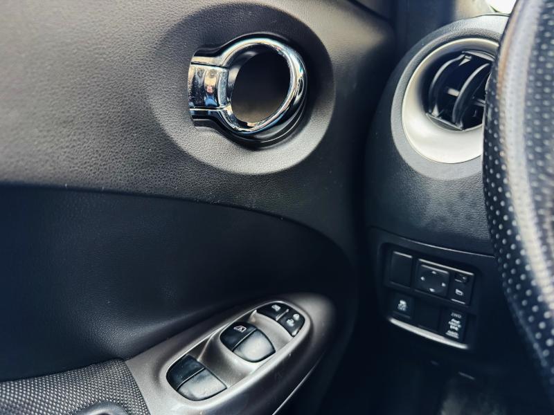 Nissan Juke SV AWD 2012