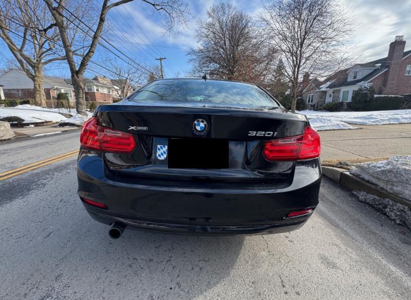 BMW 3-Series 320i xDrive 2013