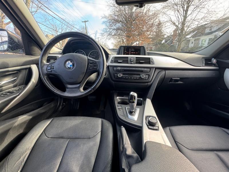 BMW 3-Series 320i xDrive 2013