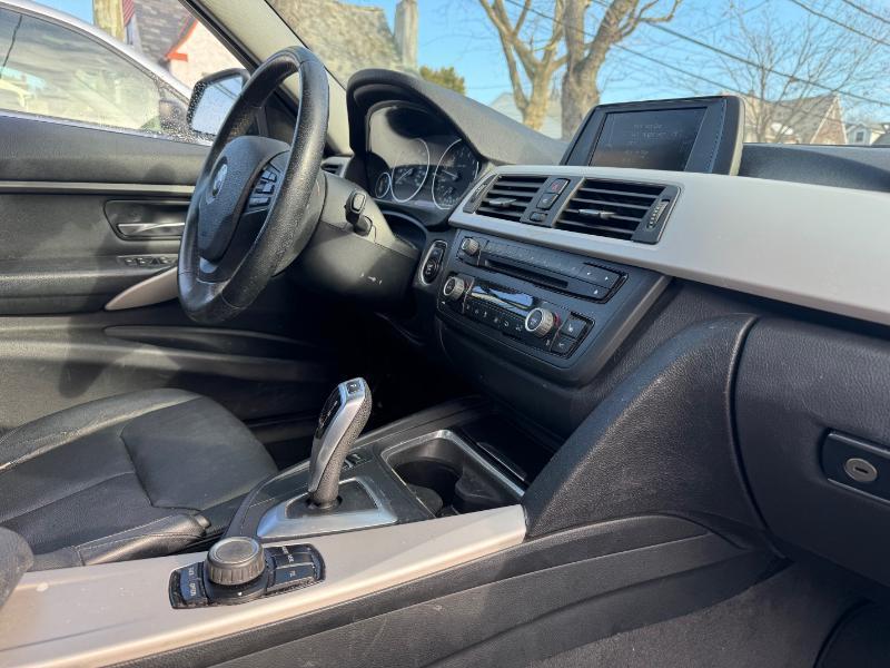 BMW 3-Series 320i xDrive 2013