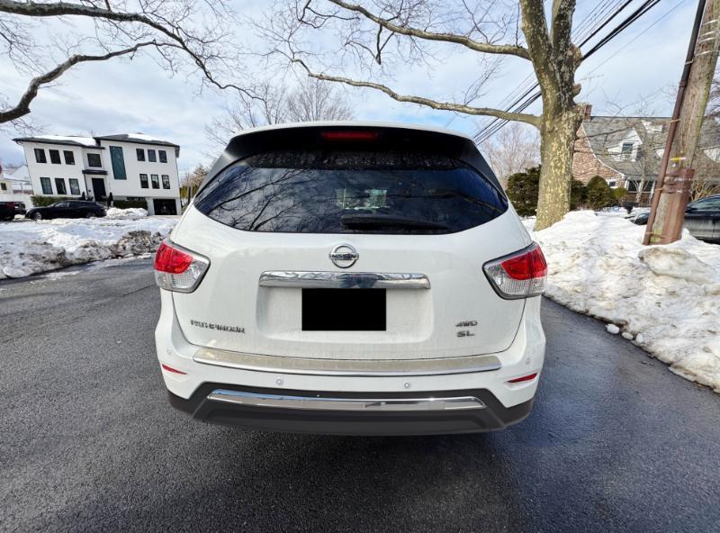 Nissan Pathfinder SL 4WD 2014