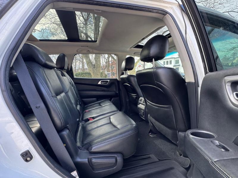 Nissan Pathfinder SL 4WD 2014