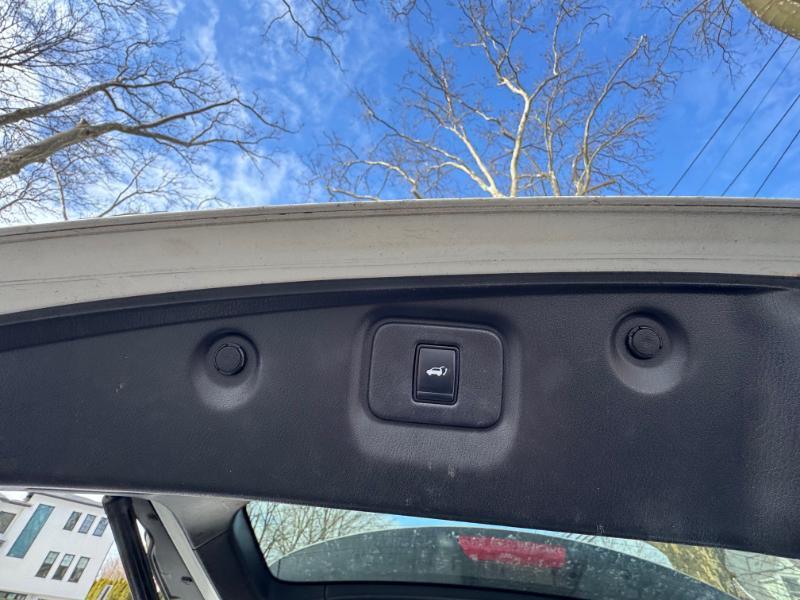 Nissan Pathfinder SL 4WD 2014