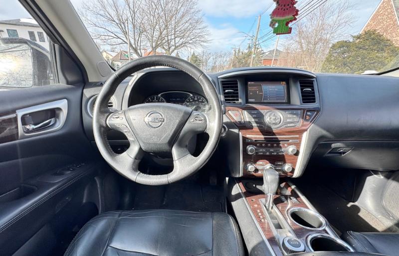 Nissan Pathfinder SL 4WD 2014