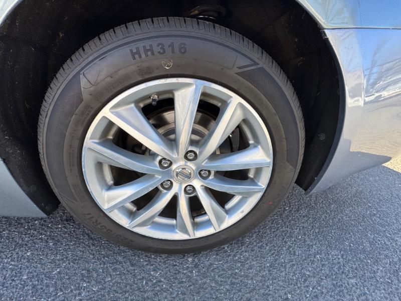 Infiniti Q50 Premium AWD 2014