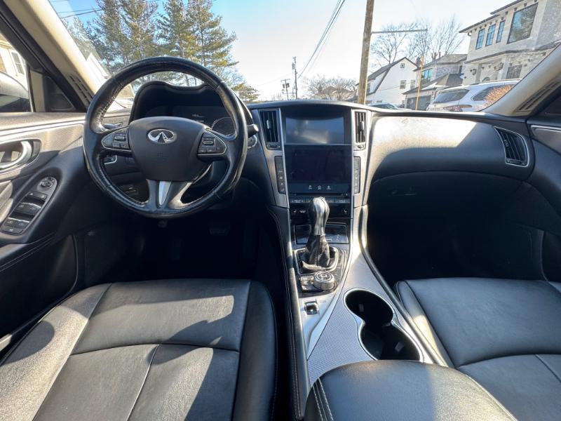 Infiniti Q50 Premium AWD 2014