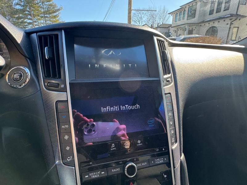 Infiniti Q50 Premium AWD 2014
