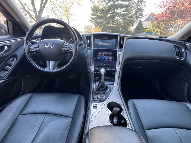 Infiniti Q50 Premium AWD 2014