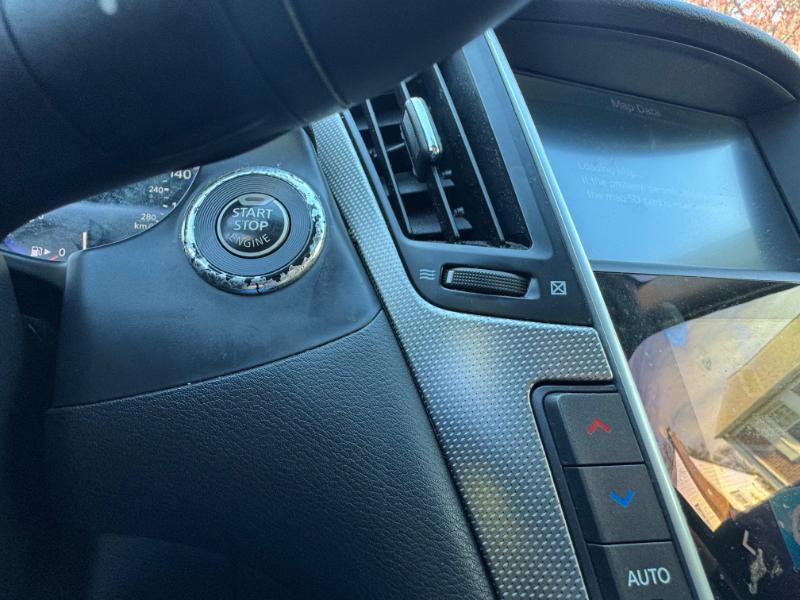 Infiniti Q50 Premium AWD 2014