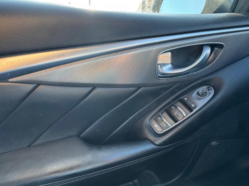 Infiniti Q50 Premium AWD 2014