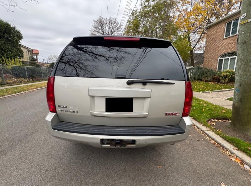 GMC Yukon SLT-2 4WD 2007