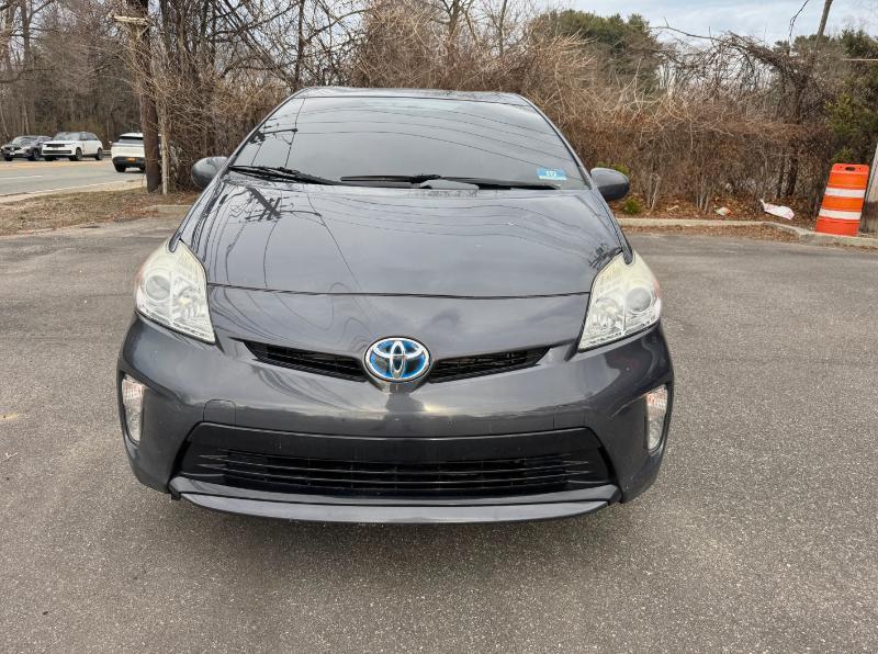 Toyota Prius Prius V 2012