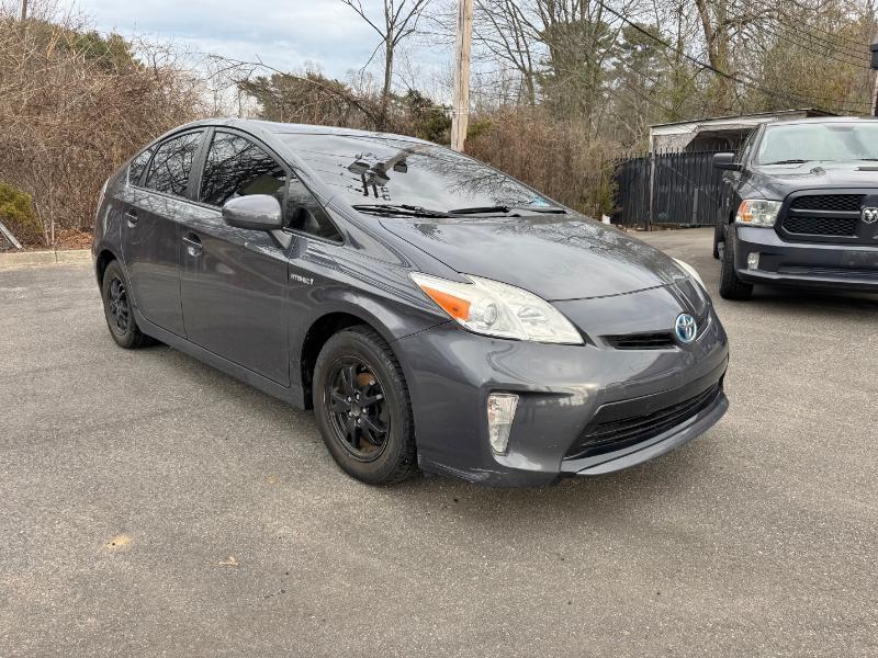 Toyota Prius Prius V 2012