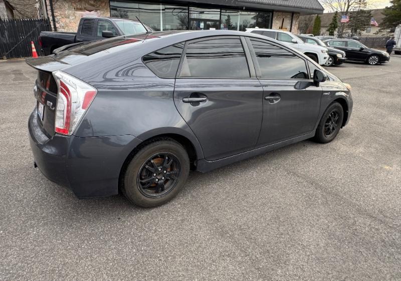 Toyota Prius Prius V 2012