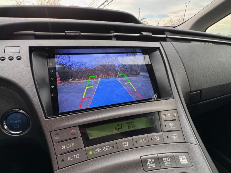 Toyota Prius Prius V 2012