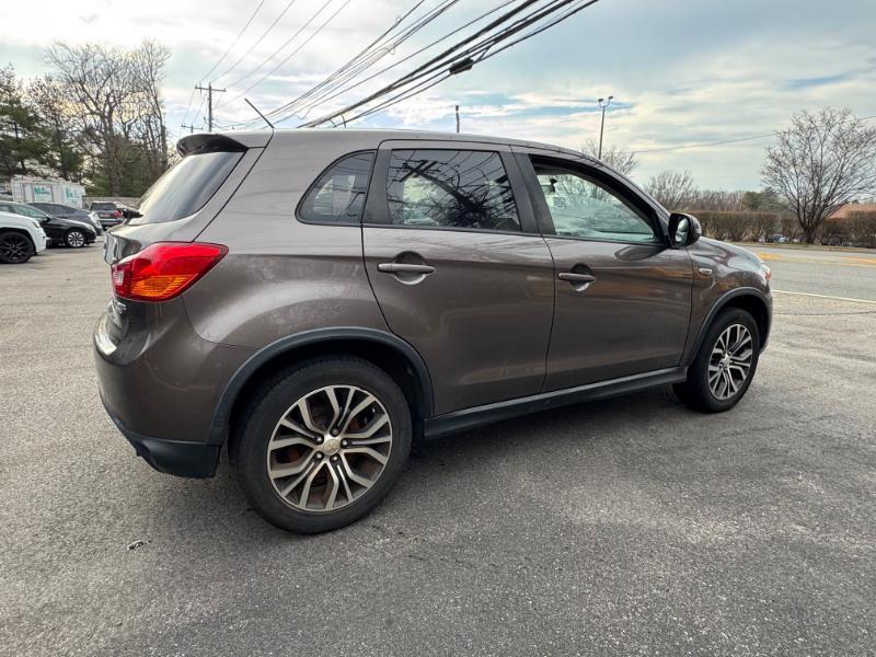 Mitsubishi Outlander Sport  2016