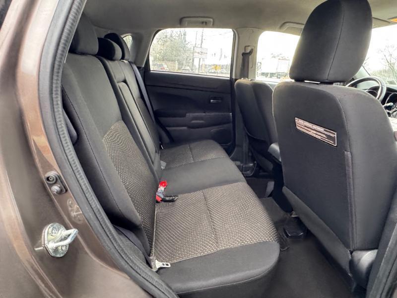 Mitsubishi Outlander Sport  2016