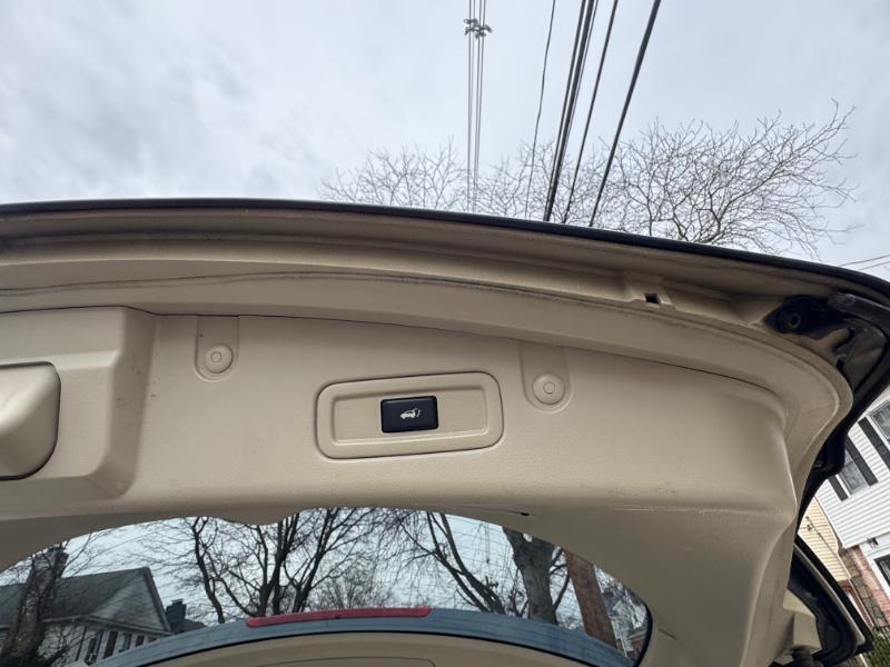 Nissan Murano SV 2012