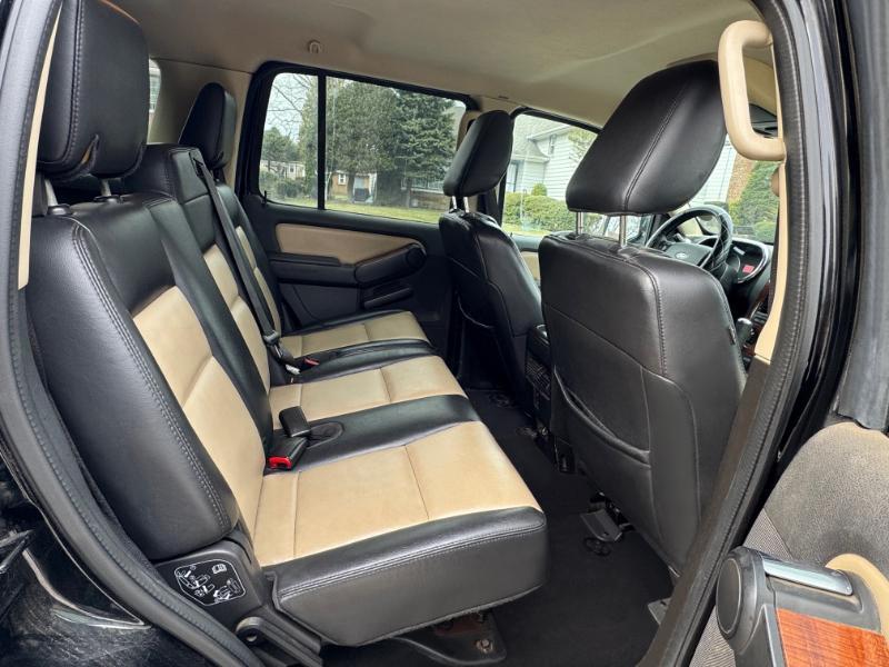 Ford Explorer Eddie Bauer 4.0L 4WD 2010