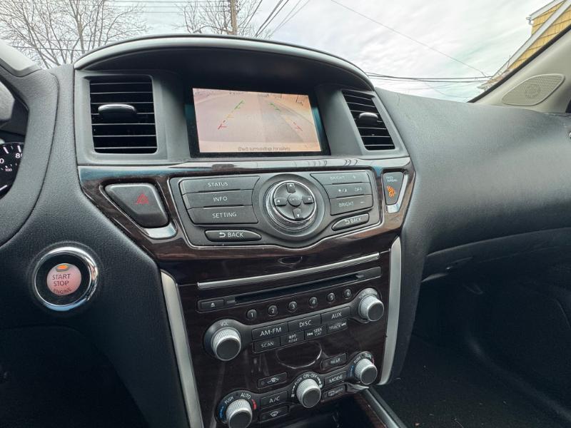 Nissan Pathfinder S 4WD 2014