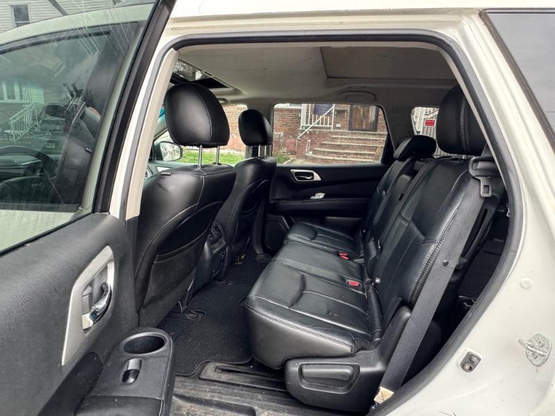 Nissan Pathfinder S 4WD 2014