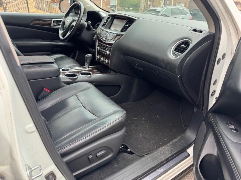 Nissan Pathfinder S 4WD 2014