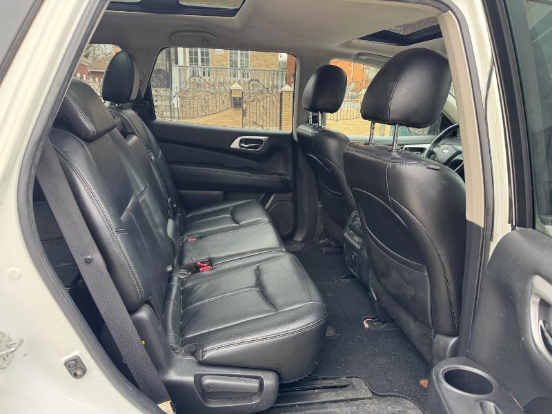 Nissan Pathfinder S 4WD 2014