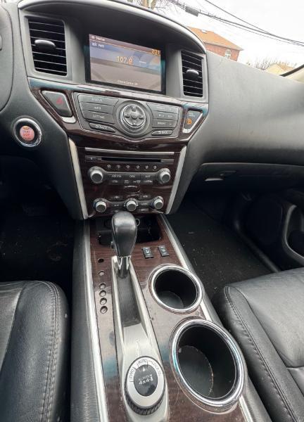 Nissan Pathfinder S 4WD 2014