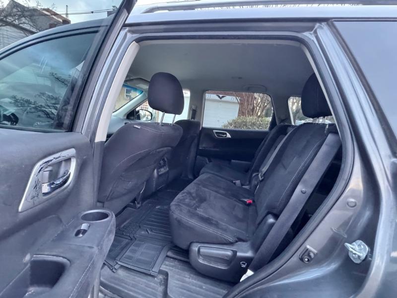 Nissan Pathfinder Platinum 4WD 2016