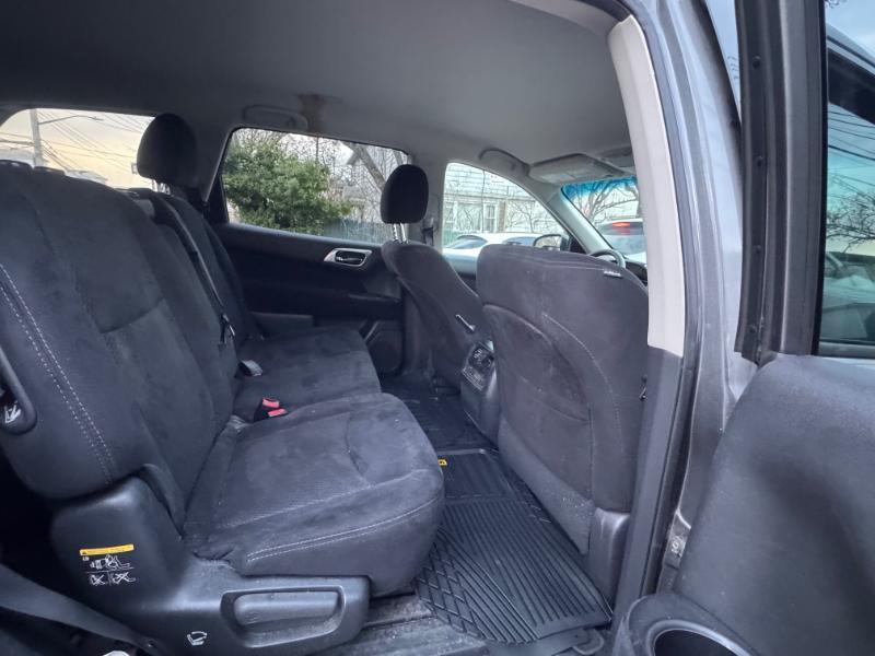 Nissan Pathfinder Platinum 4WD 2016