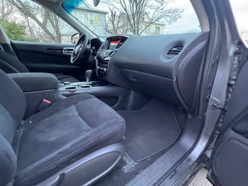 Nissan Pathfinder Platinum 4WD 2016