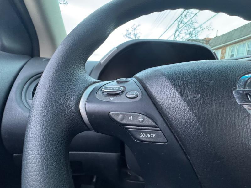 Nissan Pathfinder Platinum 4WD 2016