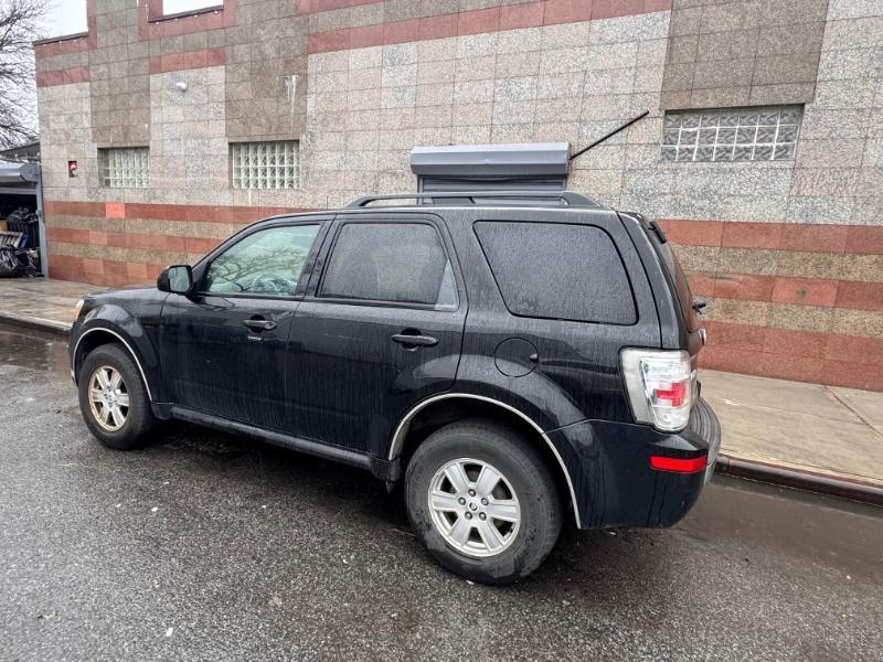 Mercury Mariner I4 4WD 2011