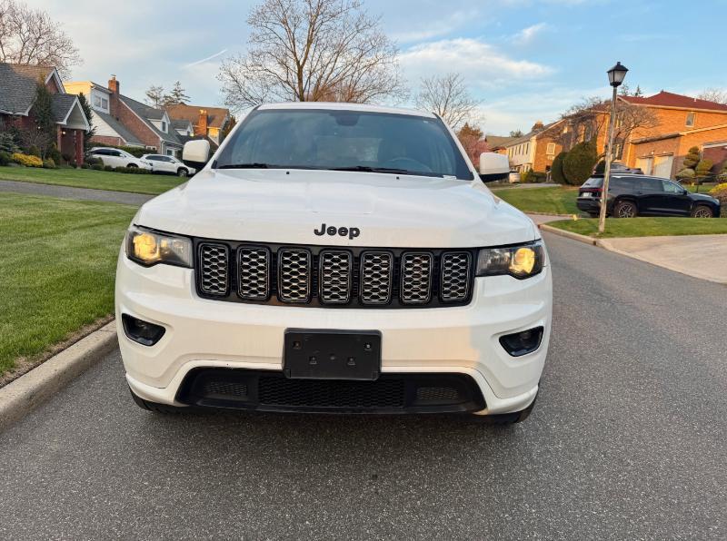 Jeep Grand Cherokee  2017