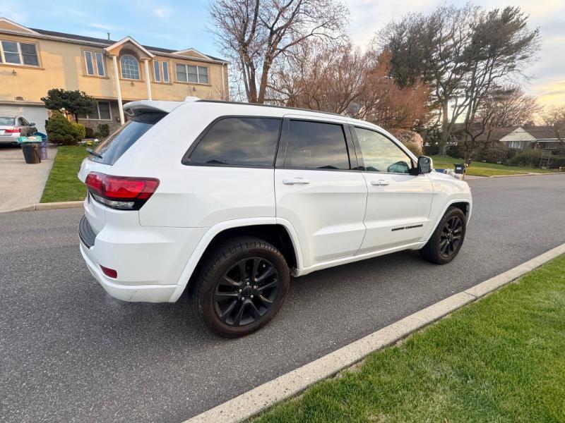 Jeep Grand Cherokee  2017