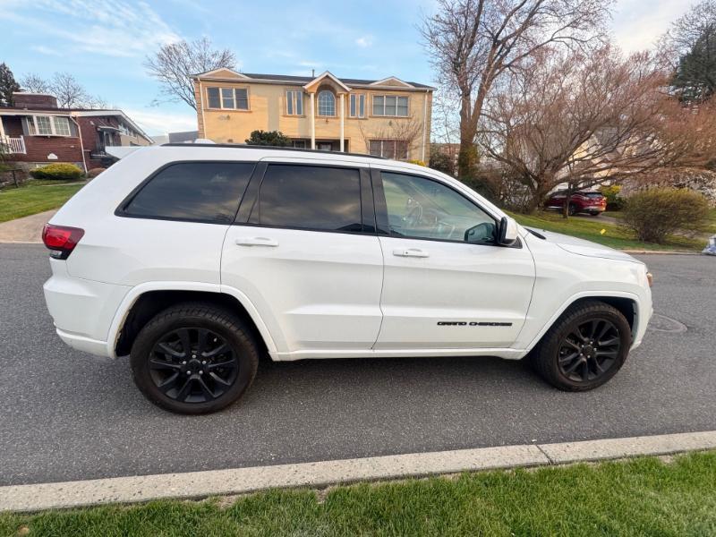 Jeep Grand Cherokee  2017