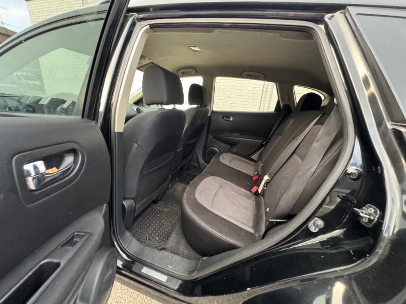 Nissan Rogue S AWD 2012