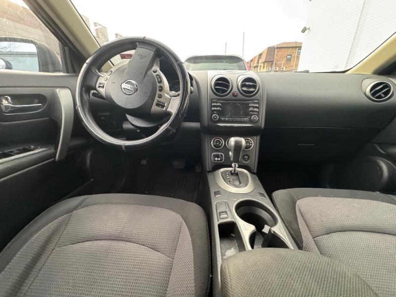 Nissan Rogue S AWD 2012