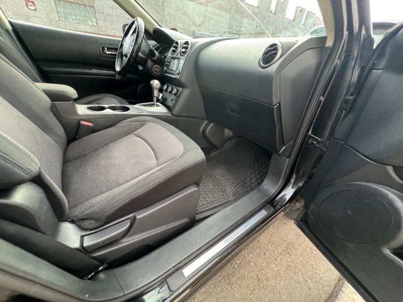 Nissan Rogue S AWD 2012