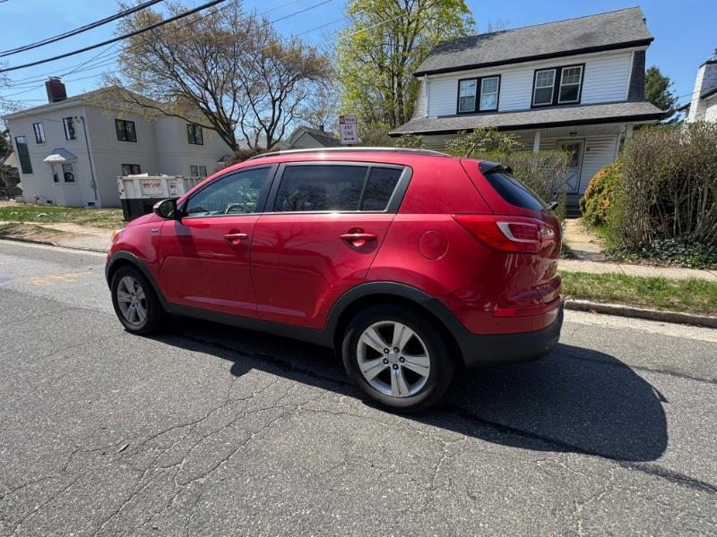 Kia Sportage LX AWD 2011