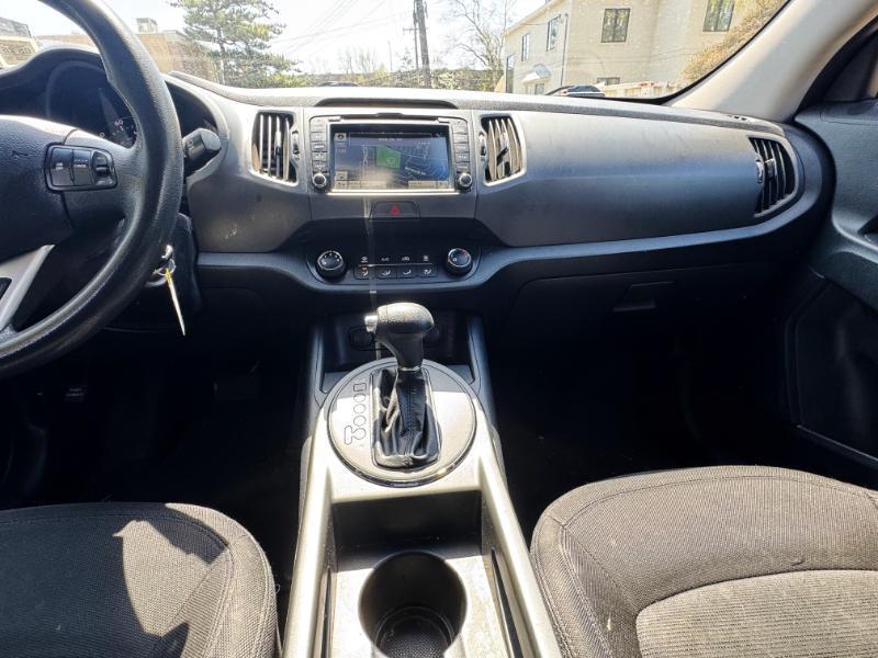 Kia Sportage LX AWD 2011