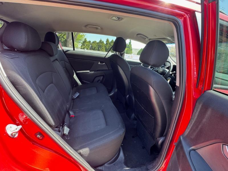 Kia Sportage LX AWD 2011